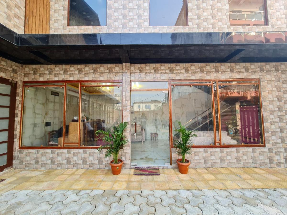 Hotel Aurelia Pearl Патна Экстерьер фото