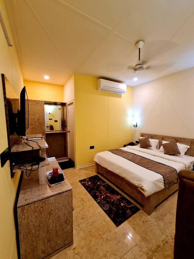 Hotel Aurelia Pearl Патна Экстерьер фото