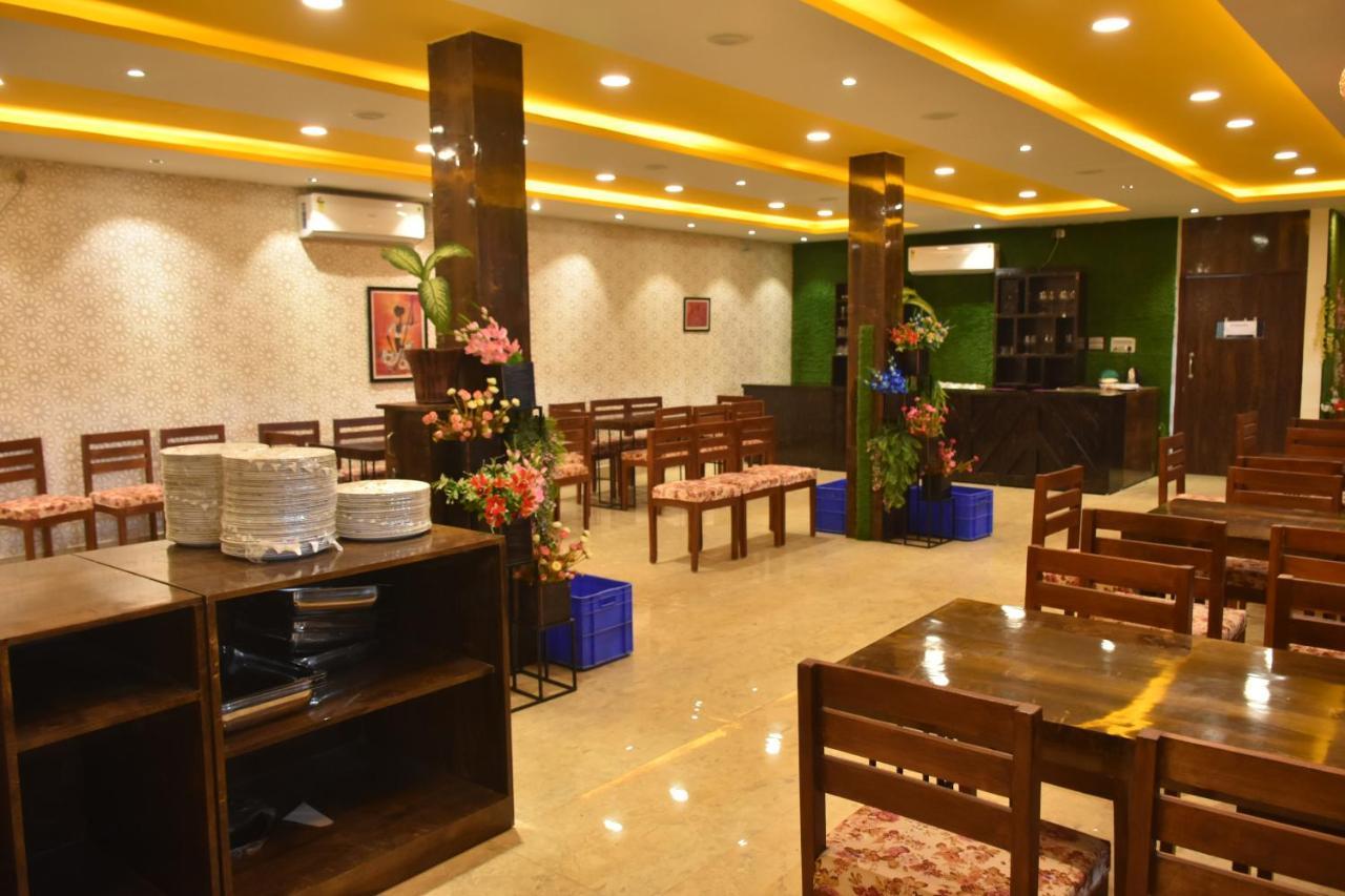 Hotel Aurelia Pearl Патна Экстерьер фото