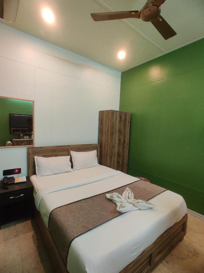 Hotel Aurelia Pearl Патна Экстерьер фото