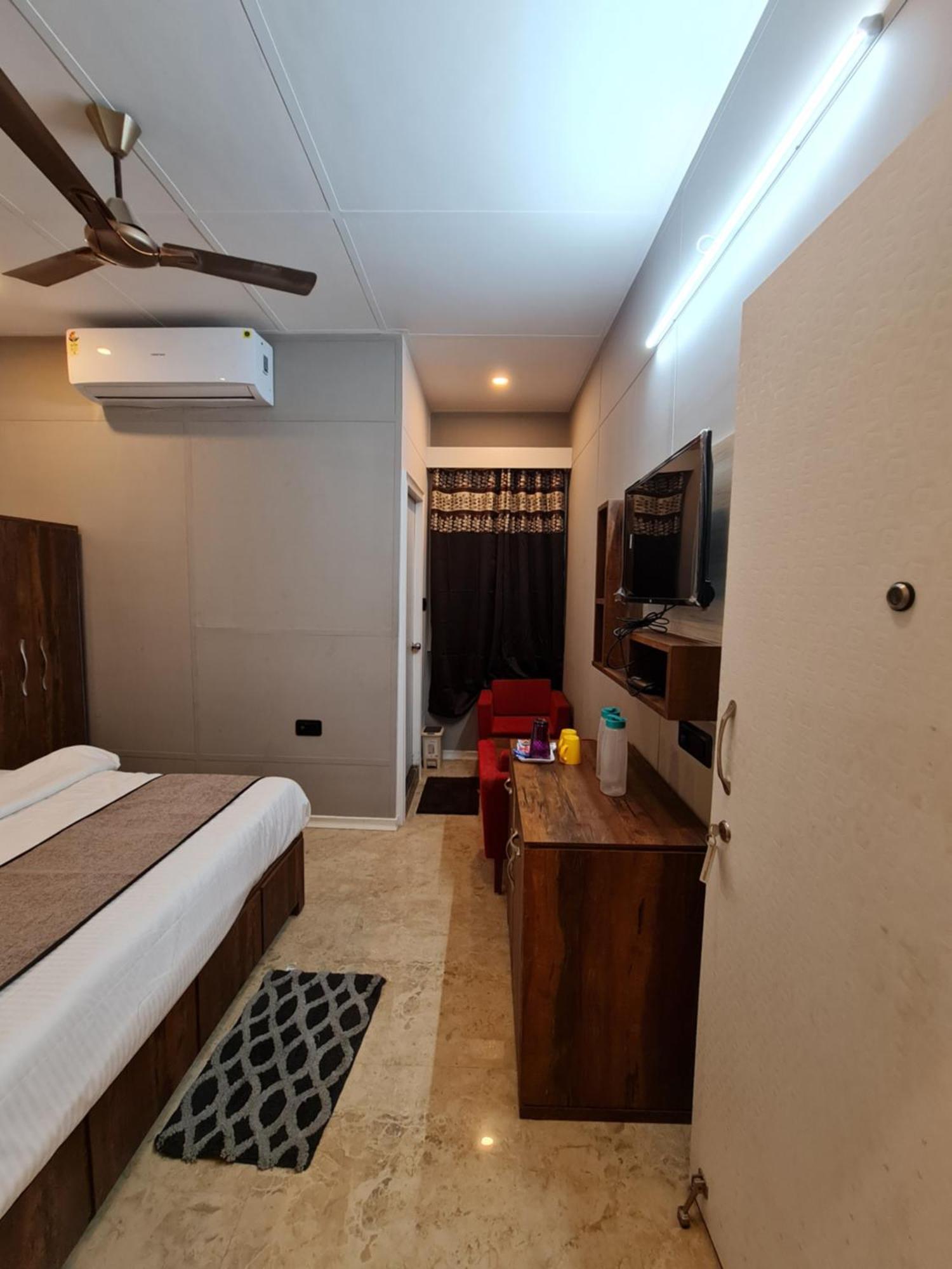 Hotel Aurelia Pearl Патна Экстерьер фото